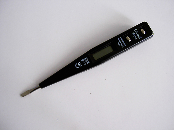 130805 Digital Voltage Tester L