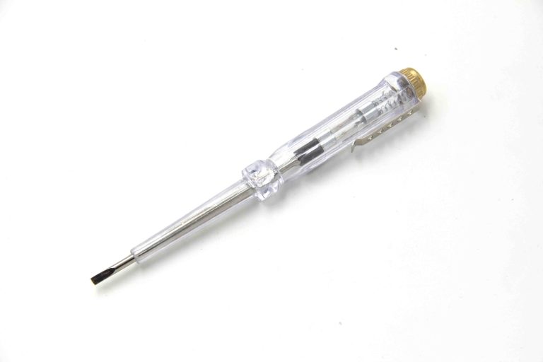 1888 Voltage Tester R